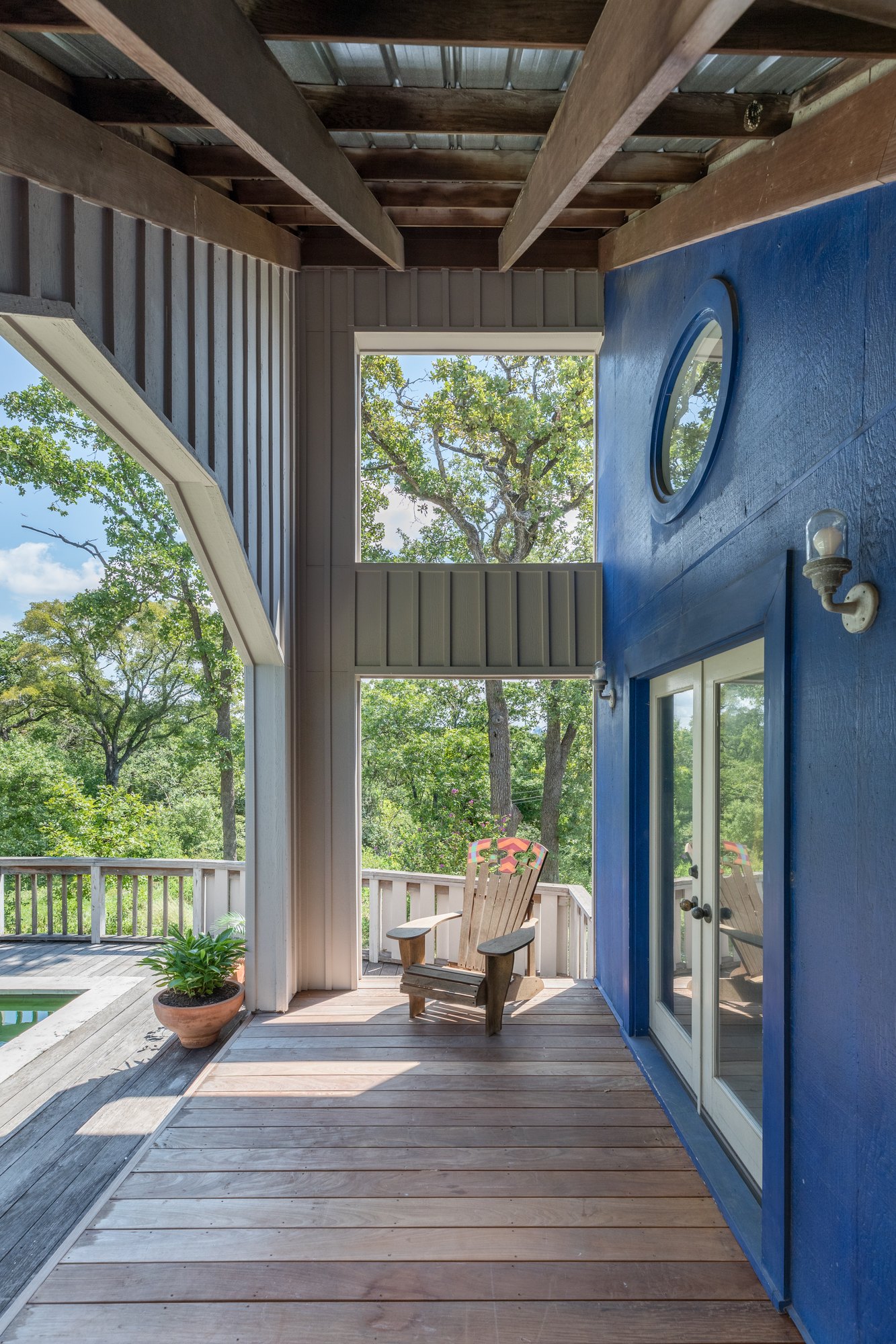 Moore/Andersson Compound